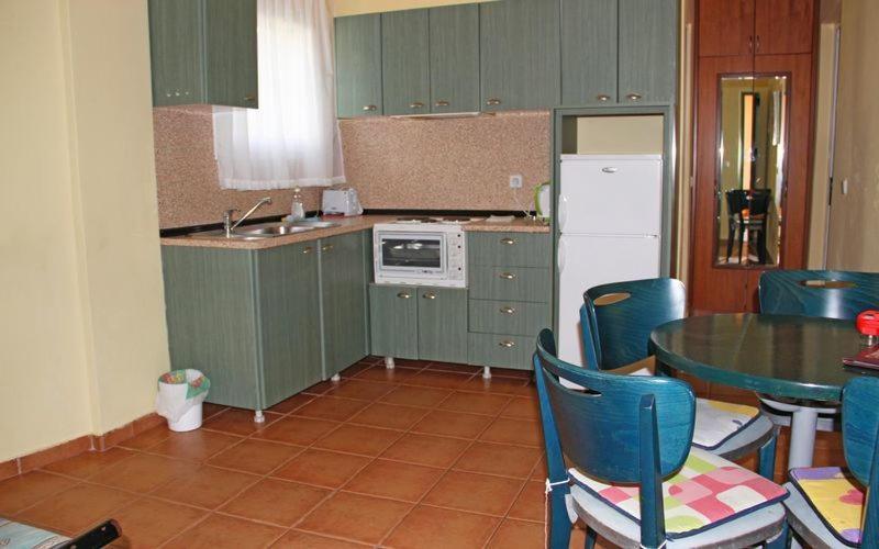Poseidon Apartments 阿齐欧斯·贡多斯 外观 照片