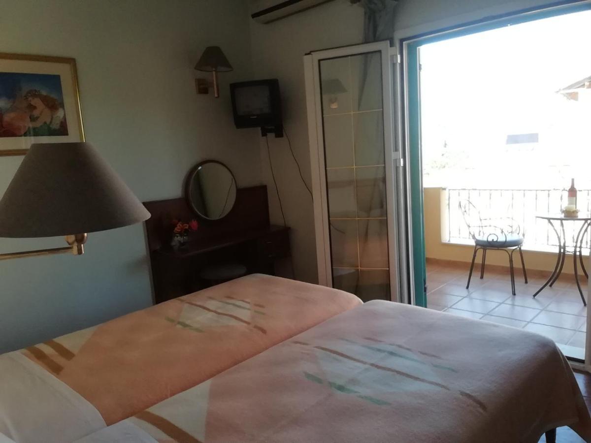 Poseidon Apartments 阿齐欧斯·贡多斯 外观 照片